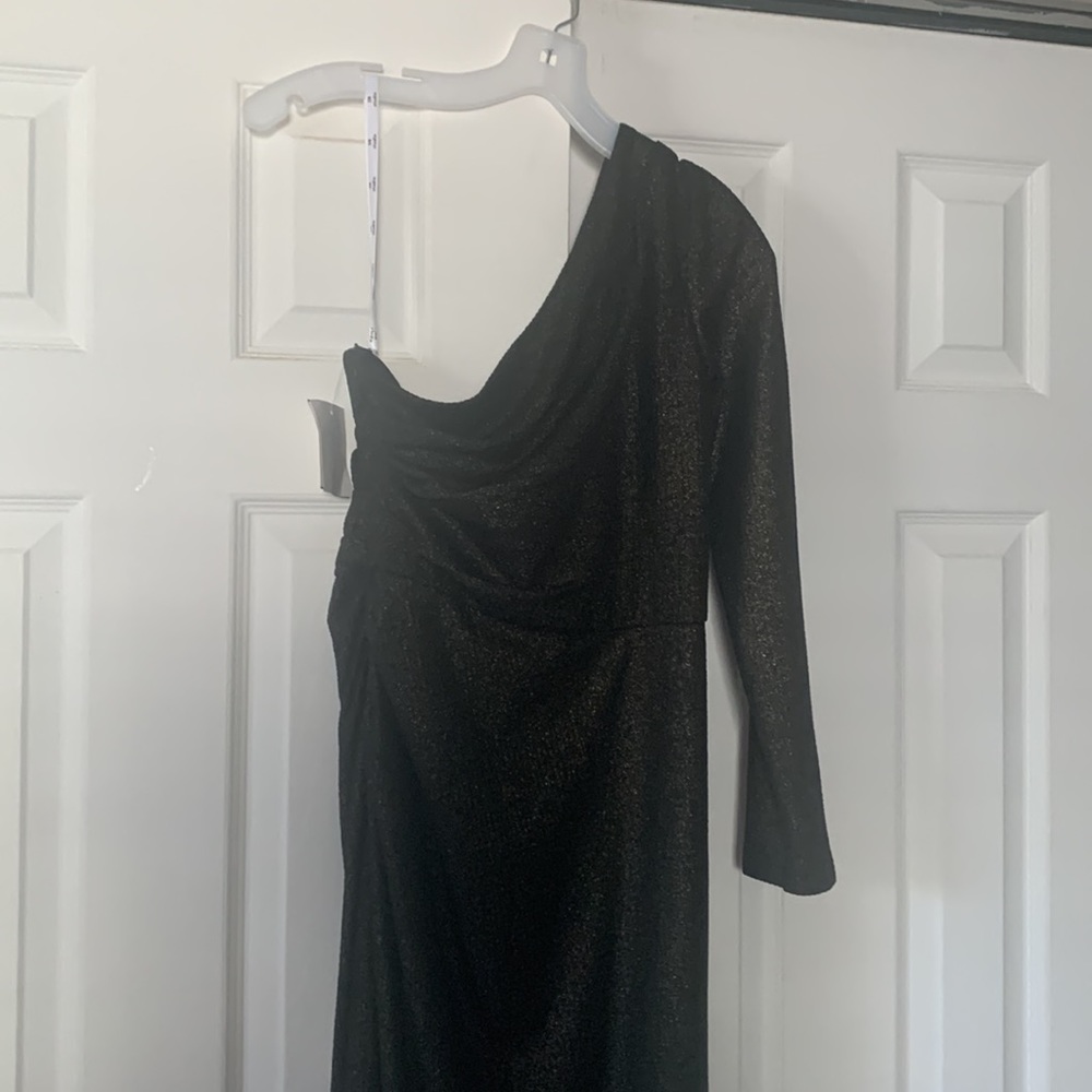Black and gold dress - Picture 2 of 2
